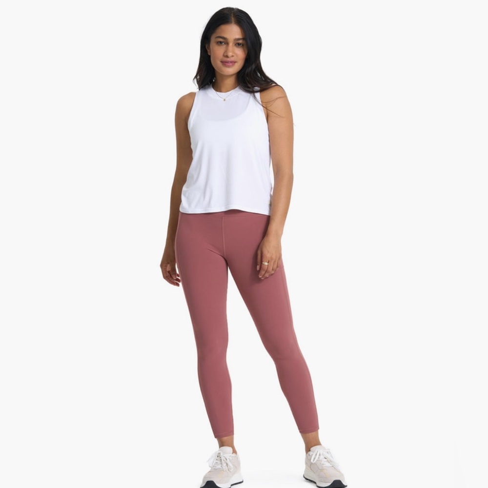 Vuori Energy Tank Extra Small White